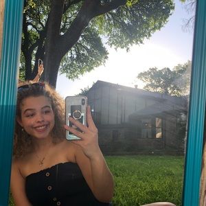 Meet your Posher, Isabella